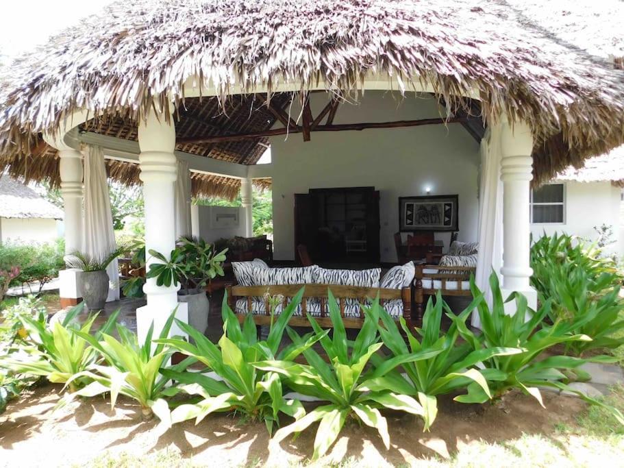 Holiday Home In Malindi Mambrui Exterior photo